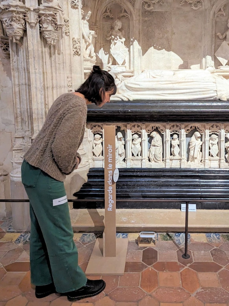 Mise en scène de l'utilisation d'un dispositif